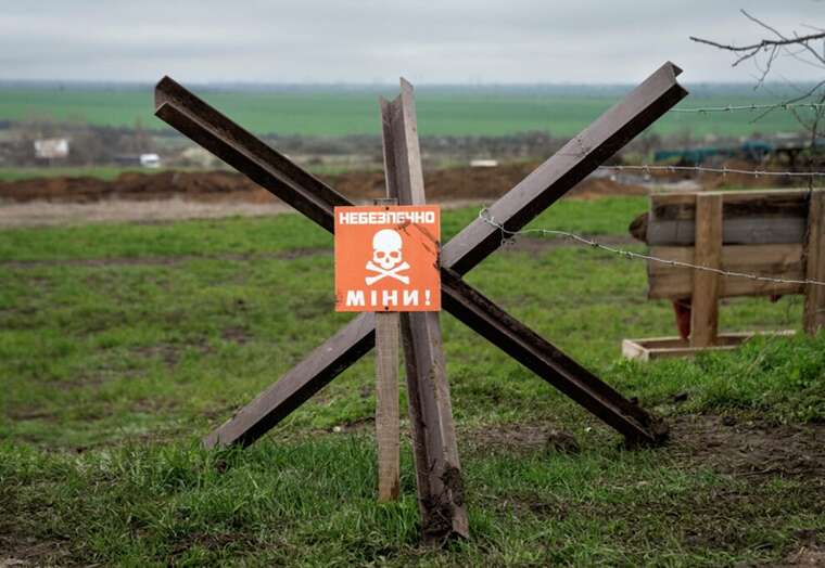 In Kherson, a teenager was injured by a Petal anti-personnel mine explosion