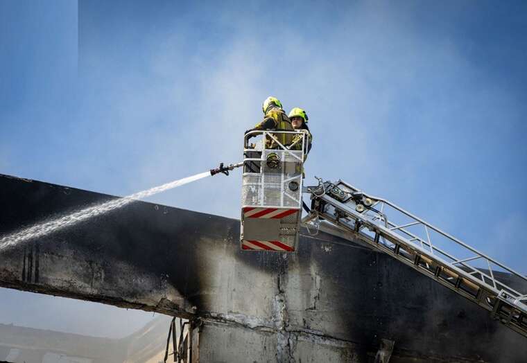 У Києві пошкоджено дев’ятиповерхівку в Святошинському районі після масованої атаки РФ
