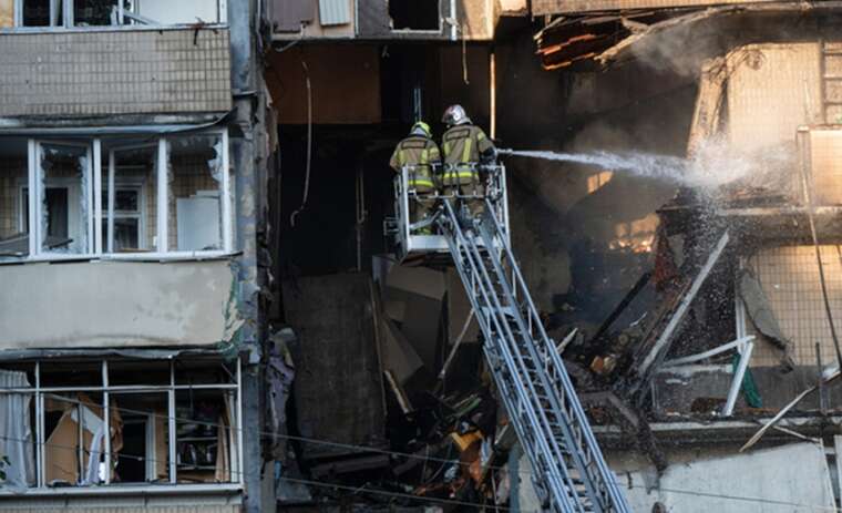 У Києві зросла кількість загиблих внаслідок нічного обстрілу