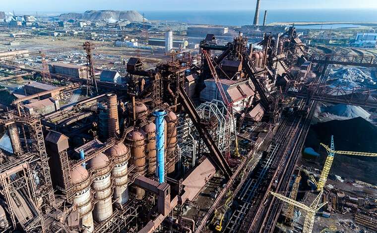 Окупанти планують побудувати нову трасу через "Азовсталь"