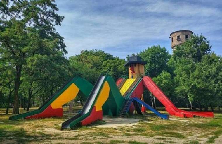 В окупованому Донецьку дрони завдали удару по парку розваг: у росЗМІ повідомляють про жертви