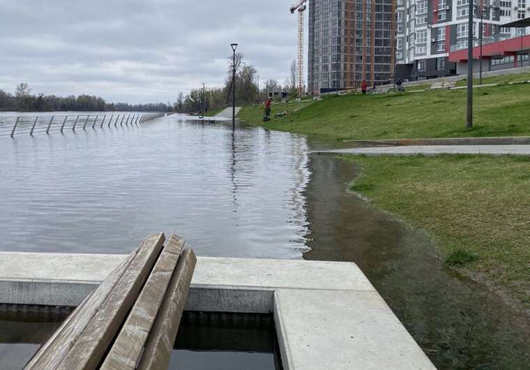 Київ та передмістя постраждали від потужного буревію