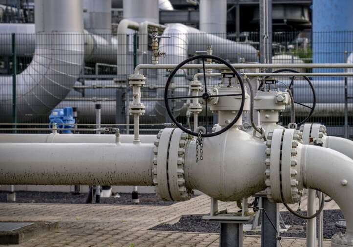 МВФ: Повна відмова ЄС від російської нафти та газу може обвалити ВВП Угорщини