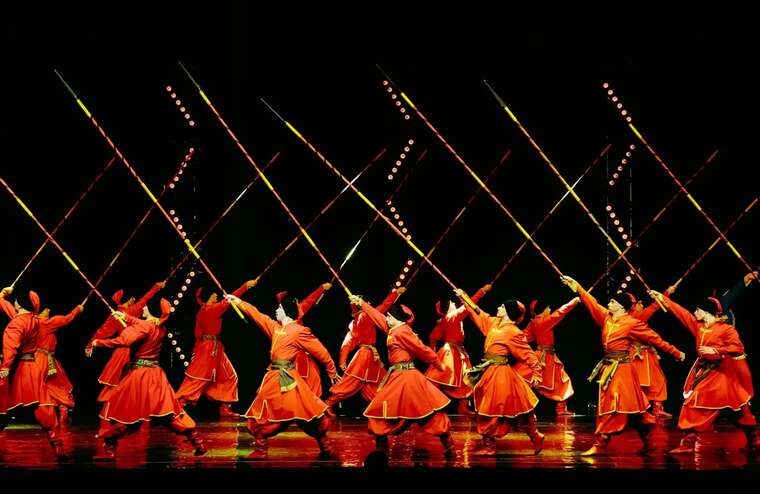 They brought us 49 summonses: the head of the Virskyi Ensemble on how he managed to reserve employees