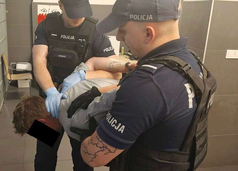 «Це мій парк»: У Варшаві затримали українця за погрози та образи поляка