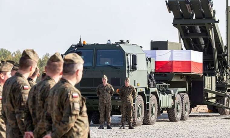 Poland is deploying 40,000 troops to the border with Belarus and Russia