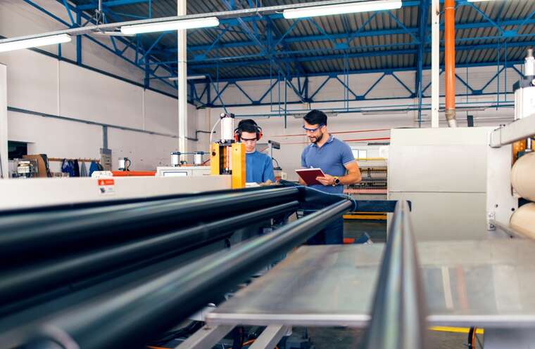 Мільйон іноземних працівників може виїхати з Польщі: зміни несуть серйозні ризики