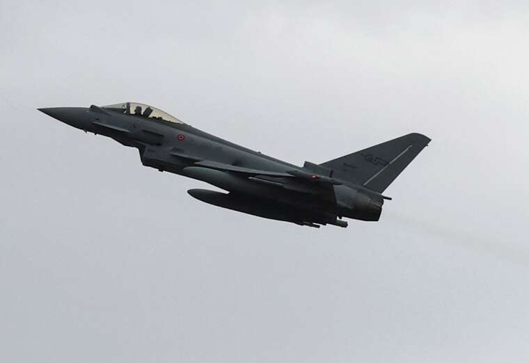 Німеччина почала цілодобове патрулювання повітряного простору Польщі