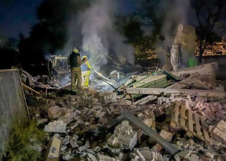 Russia attacked the Kharkiv region with aerial bombs and drones at night: houses and a hospital were damaged