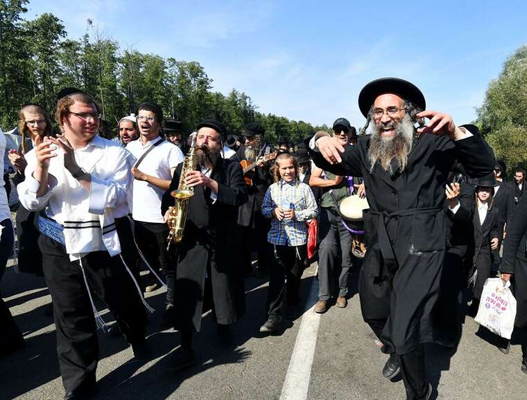 Хасиды прибыли в Умань для празднования Рош-ха-Шана, полиция усилила безопасность