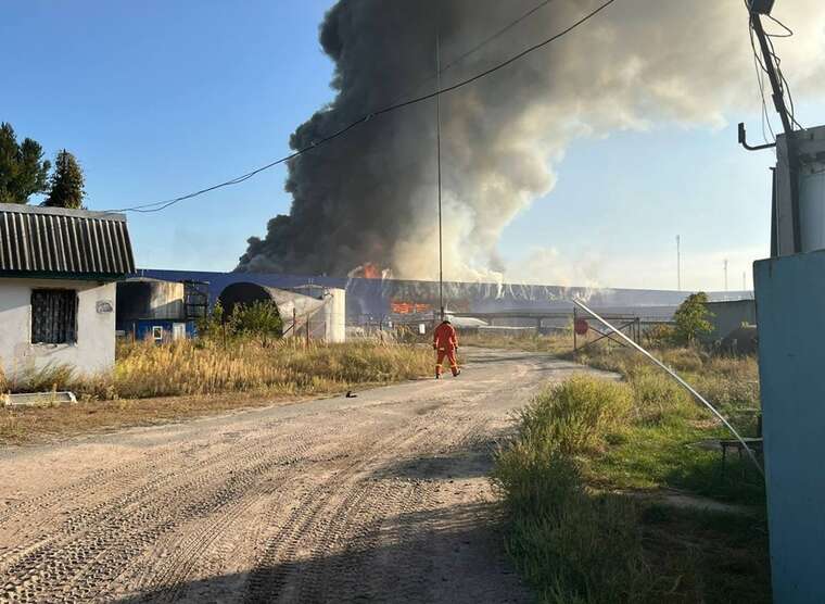 Kyiv RMA confirmed a fire at the warehouses of the logistics center "Epicenter"