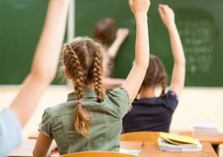 У Тернополі школярі відвідуватимуть заняття по суботах через ризик блекауту та карантин