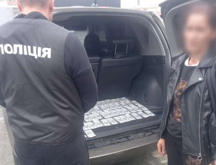 Кримінальний авторитет організував незаконний «лісовий маршрут» для чоловіків за кордон