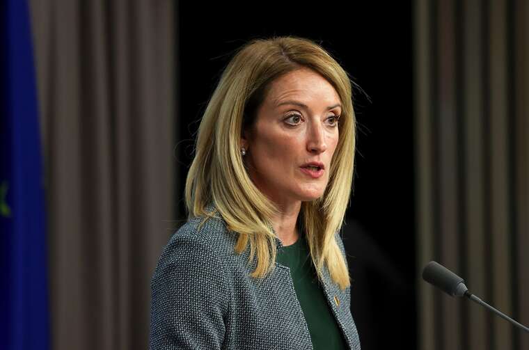 Голова Європарламенту прибула до України