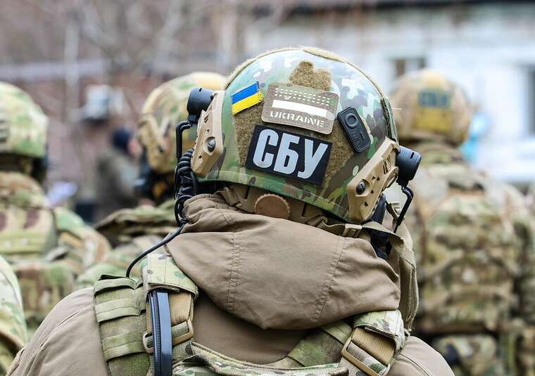СБУ сорвала масштабную сеть помощи уклонистам: взятки достигали 12 тысяч долларов
