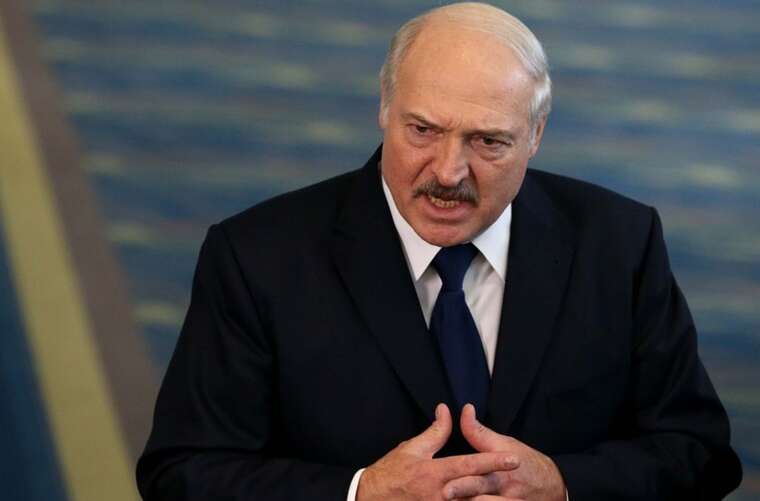 Лукашенко прокоментував відмову Статкевича покинути Білорусь