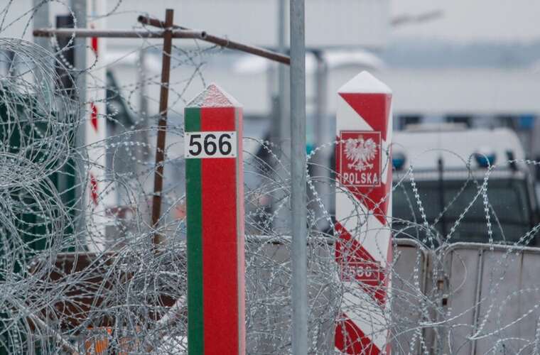 Польща закрила кордон, блокуючи ключовий торговельний маршрут між Китаєм і ЄС