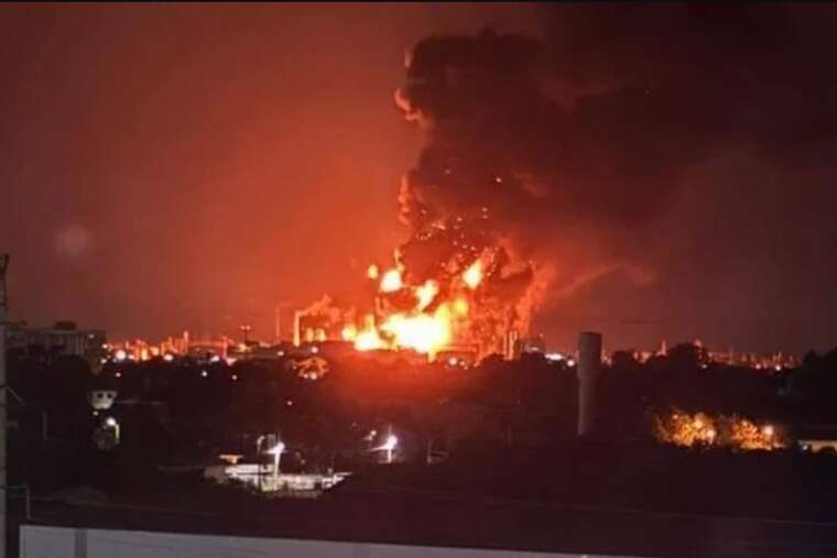 The Saratov Refinery suffered another UAV attack: a large-scale fire broke out