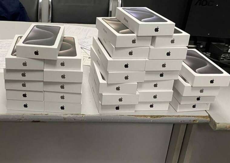 In the Lviv region, customs officers seized 148 iPhones worth 6 million hryvnias