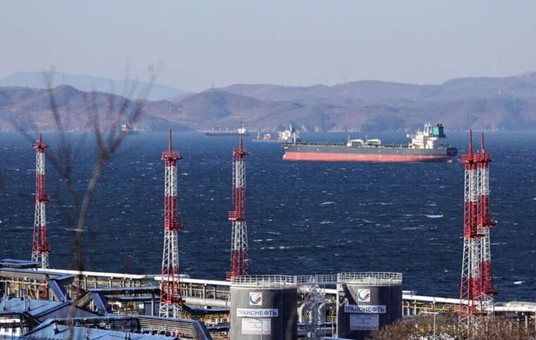 NYT: "Тіньовий флот" РФ зростає і може змінити порядок світової торгівлі