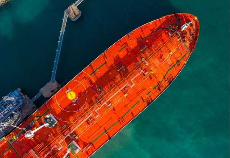 "Тіньовий флот" РФ забезпечує доходи для війни в Україні — NYT