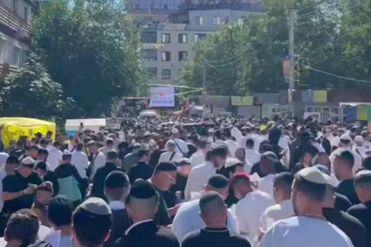 Более 10 тысяч хасидов приняли участие в массовой молитве в Умани, — ОЕОУ