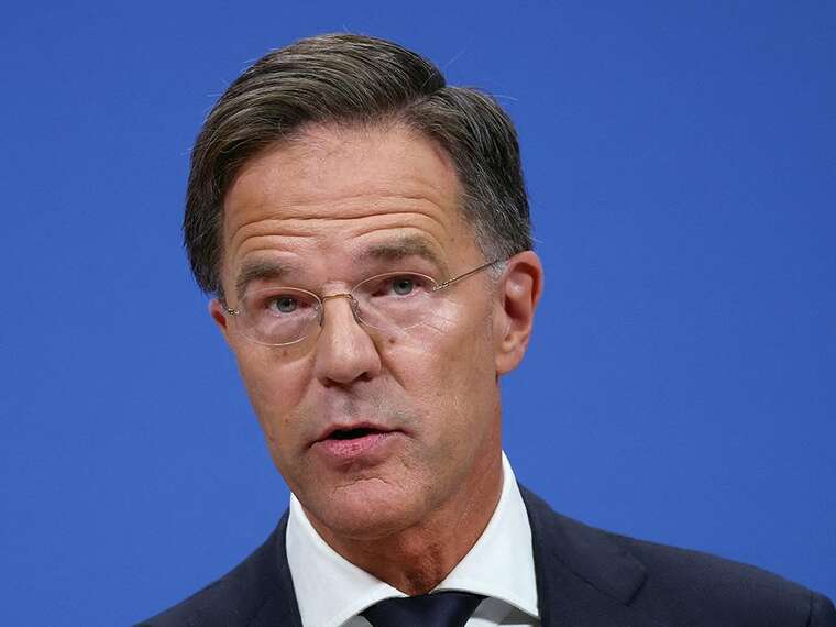 Генсек НАТО поддержал идею Трампа сбивать российские самолеты над странами Альянса