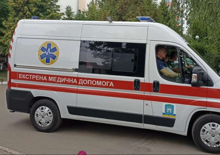 Росіяни атакували цивільний автомобіль на Харківщині: одна людина загинула, двоє поранені