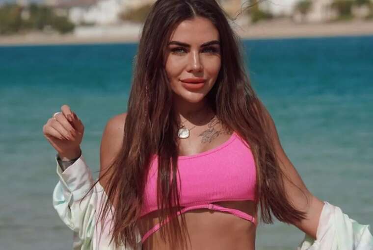 Scandalous blogger Sofiya Stuzhuk responded to the prosecutors suspicion and claimed an "attack"