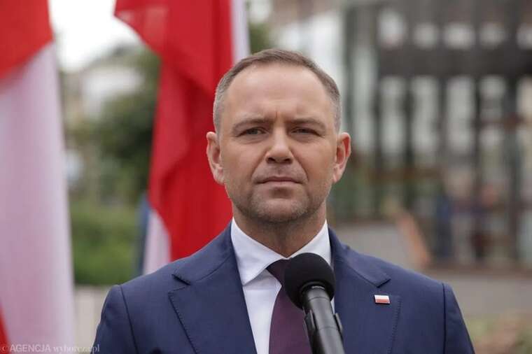 Навроцький про свій снюс: «Сигарети – норма, нікотиновий пакетик – трагедія»