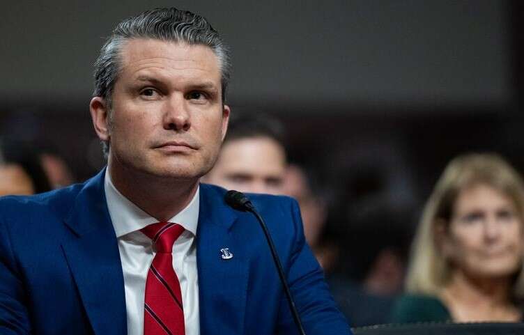 Міністр війни США застерігає: "Якщо ворог надумає кинути нам виклик – відповімо з люттю"