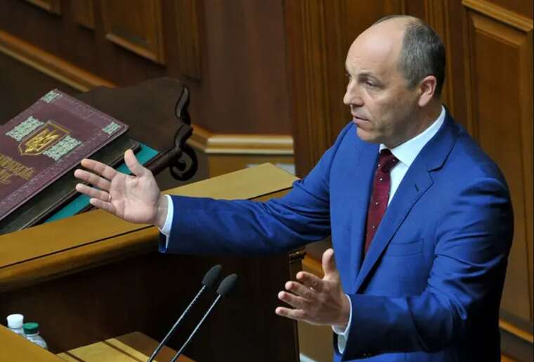 Zelenskyy awarded the title of Hero of Ukraine to the deceased MP Andriy Parubiy
