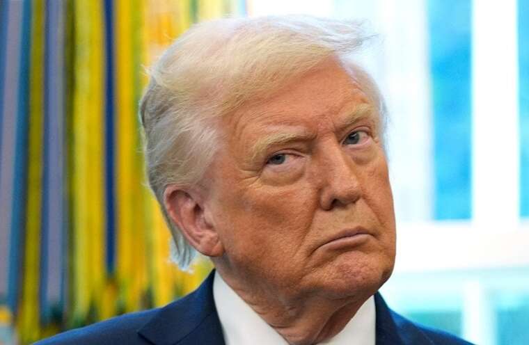 Трамп планирует сократить прием беженцев до рекордно низкого уровня — NYT