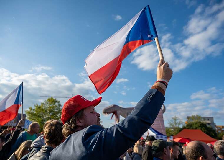Парламентські вибори в Чехії: перші результати та лідери гонки