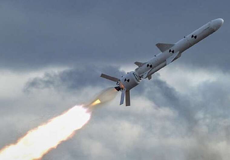 У Львові посеред житлового комплексу знайдено уламок ракети