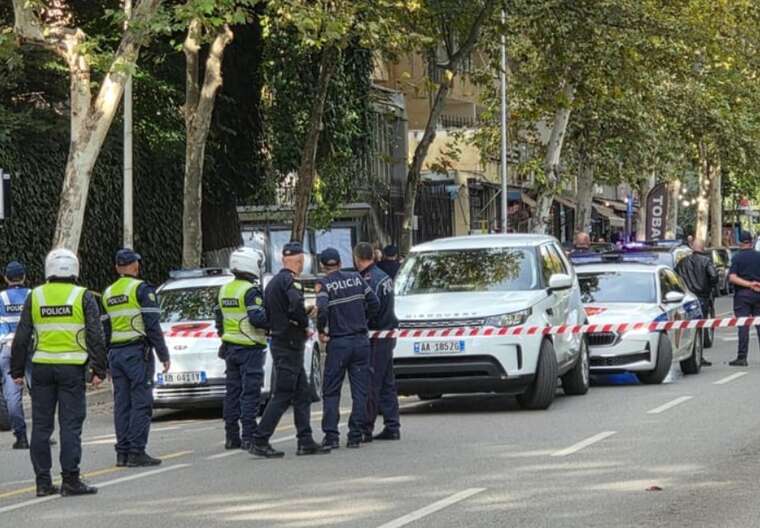 В Албании мужчина открыл стрельбу в зале суда: погиб судья