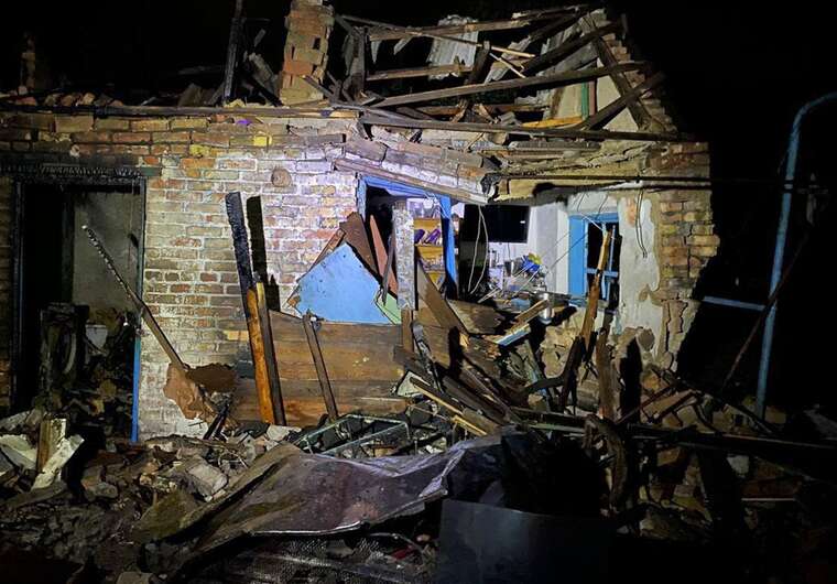 RF massively attacked Zaporizhzhya: footage of the aftermath has emerged, a 7-year-old child has died