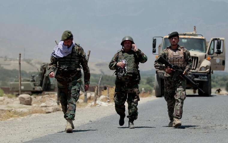 На кордоні спалахнули важкі бої: Таліби атакували прикордонні пости Пакистану, змусивши військових відступити