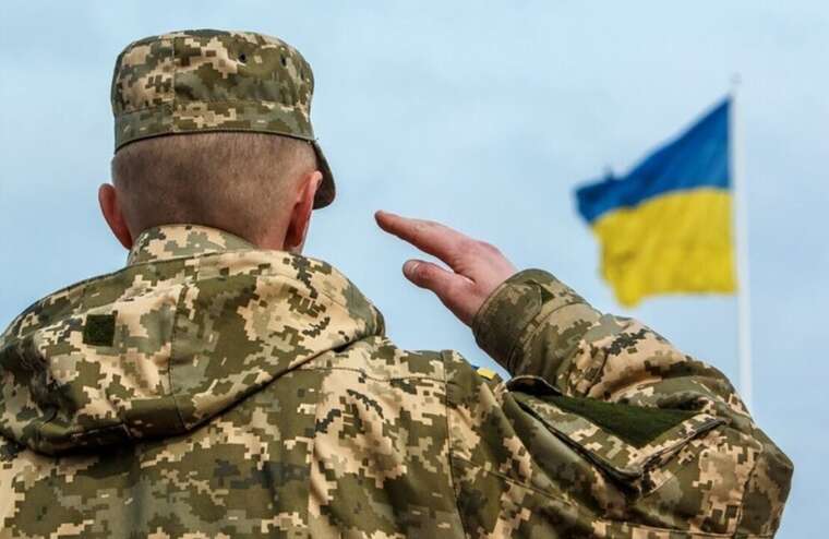 A mobilized soldier currently needs to pay $5,000 immediately, - AFU commander