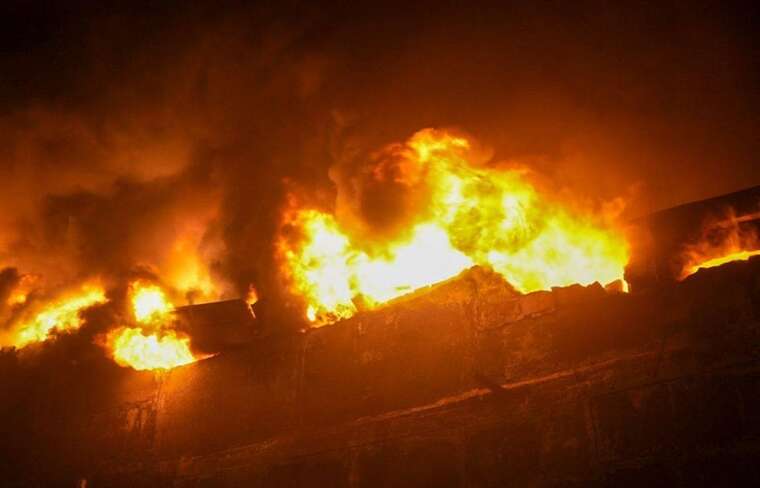 Наслідки атаки БпЛА: В Одеській області згоріли текстильні склади та автомобіль