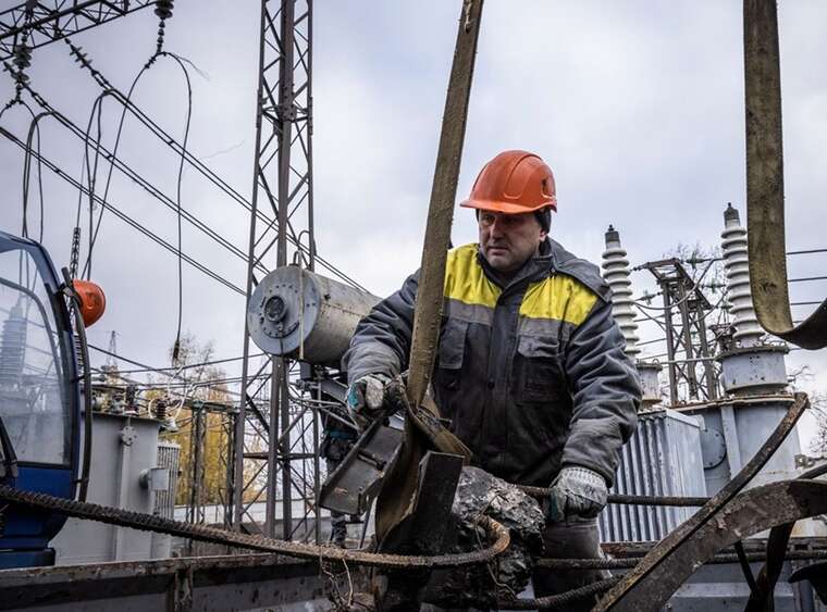 НАТО: Россия будет непрерывно атаковать энергетику Украины всю зиму