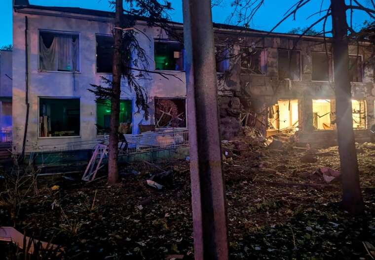 Attack on Zaporizhzhya region: houses and a kindergarten destroyed, there are injured