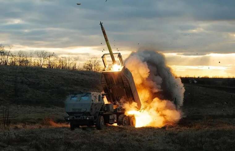 Российский штурм под Добропольем провалился: застрявшую в грязи вражескую технику добил HIMARS