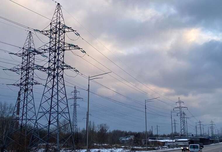Russia launched a massive strike on Ukraines energy infrastructure: four thermal power plants damaged
