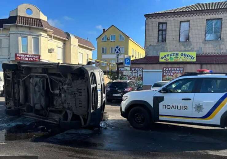 Why are military personnel being beaten with impunity at the "Seventh Kilometer" market, which still belongs to Yanukovych’s entourage