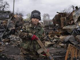   : The Economist ,        …