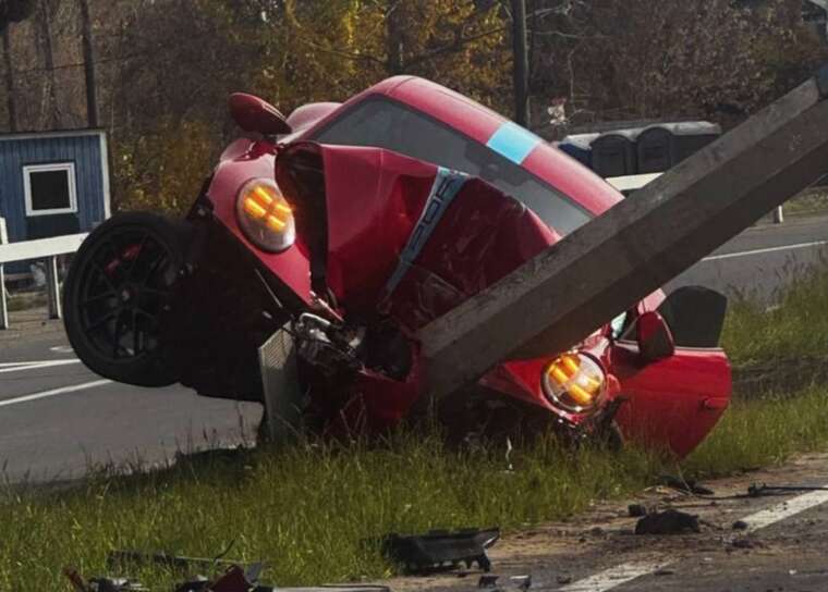     Porsche 911 Carrera GTS  10  