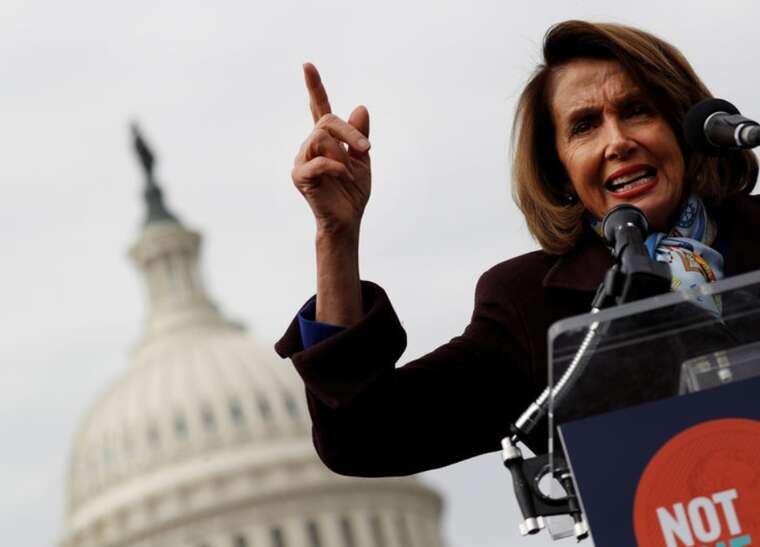 «Запах Пелоси скоро исчезнет»: Трамп раскритиковал бывшего спикера Конгресса