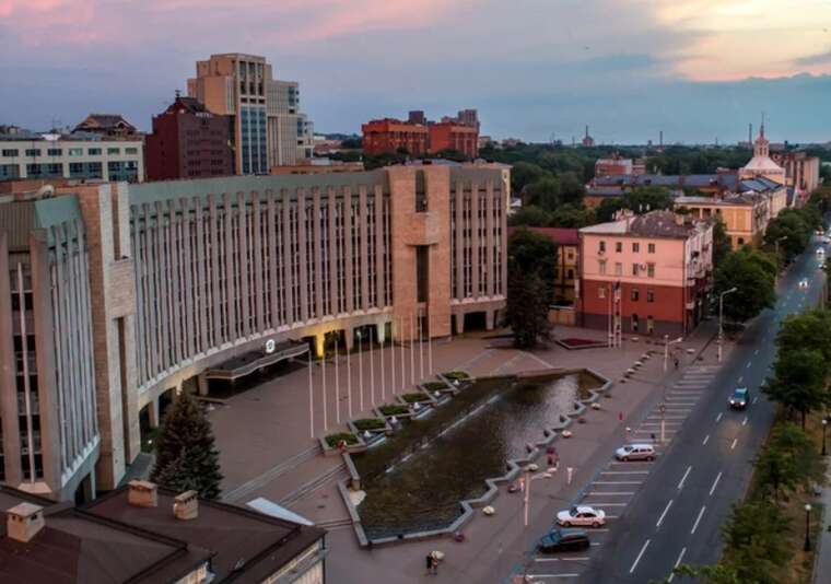 У Дніпрі заборонили публічне використання російськомовного контенту