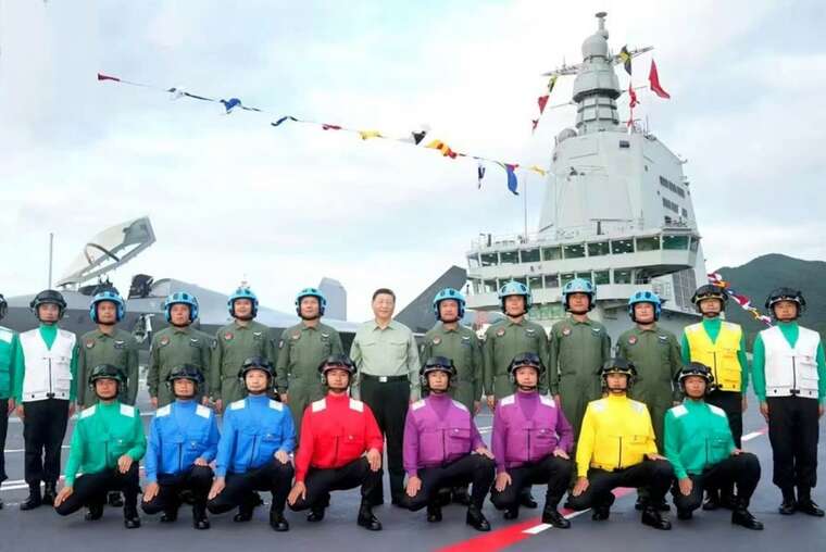 Китай официально ввел в эксплуатацию авианосец «Фуцзянь» с электромагнитным запуском самолетов